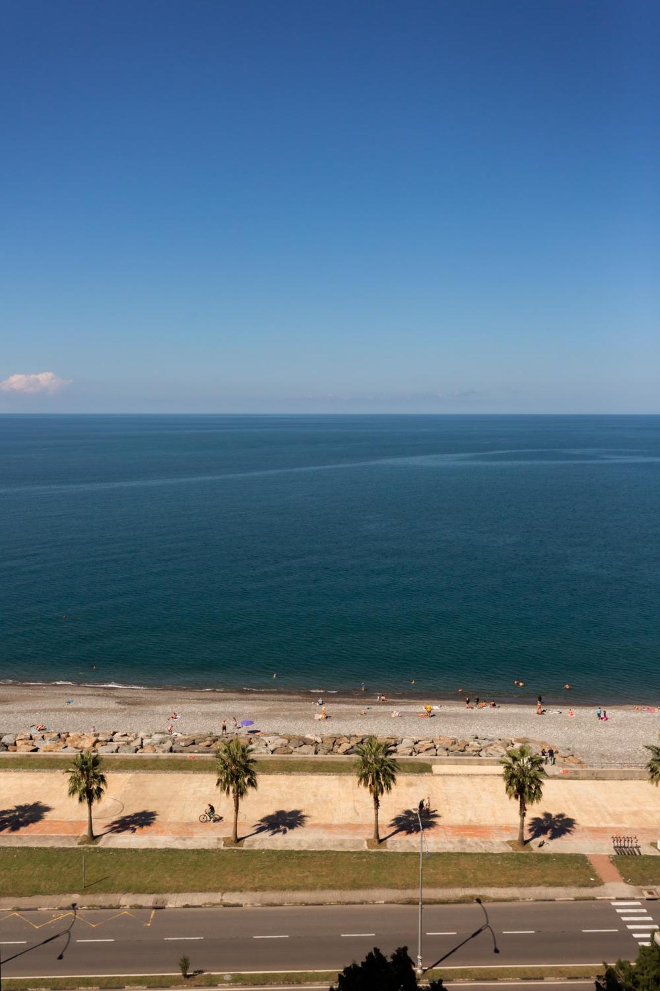 G-Point New Beach Batumi Exterior photo