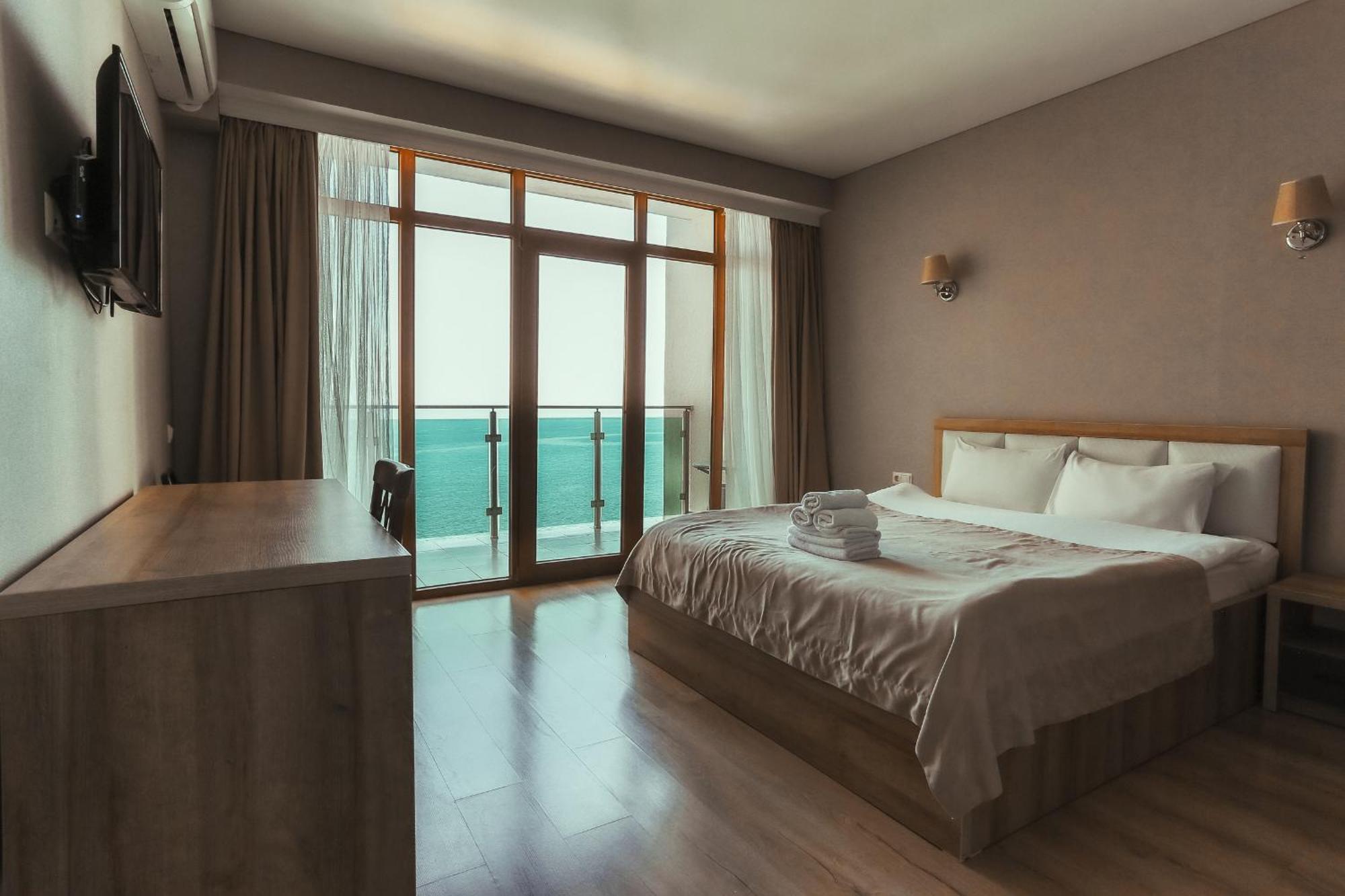 G-Point New Beach Batumi Exterior photo